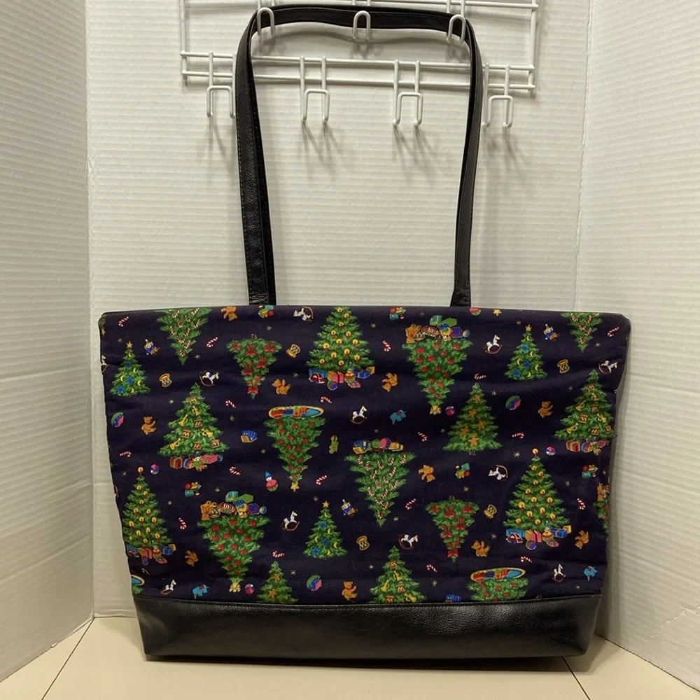 Oversized Christmas Print Purse Shoulder Bag Tote Tree Toy Design Zipper Closure